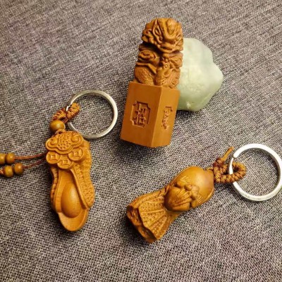 源头厂家桃木立体圆雕小件桃木钱袋钥匙扣桃木无事牌印章花生元宝图4