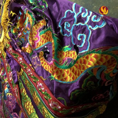 少林绣品厂泰山奶奶披风潮绣龙凤袍刺绣神袍佛袍佛衣绣品厂家直销图3
